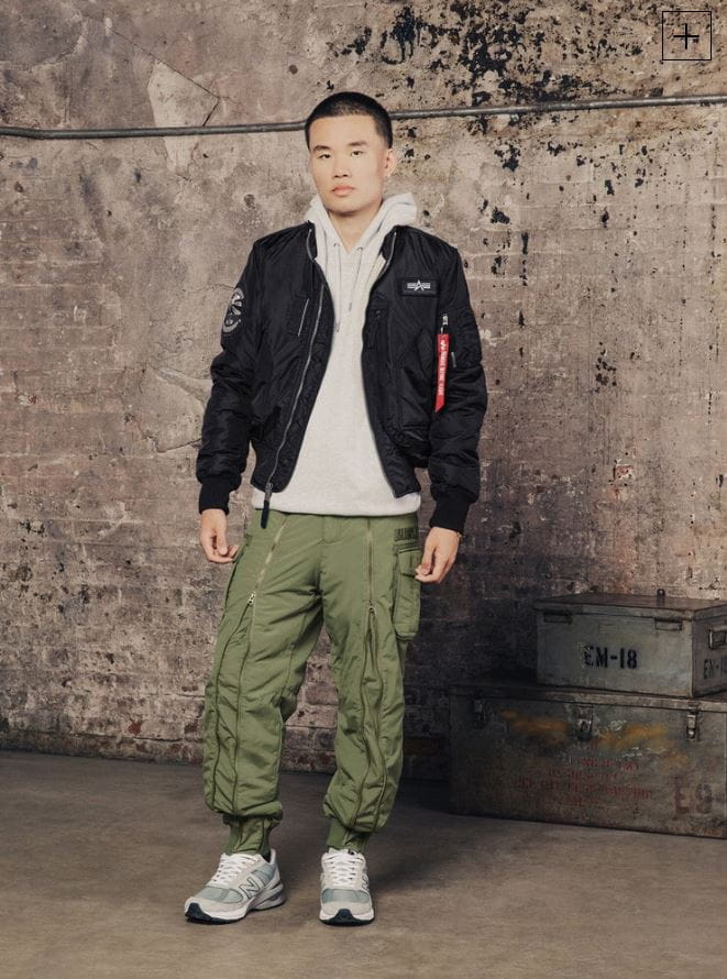 Engine - Koniec produkcji modelu Bomber Jacket 103101